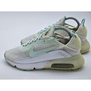 Nike Air Max 2090 Shoes Womens Size 8.5 Light Dew Pale Green Athletic Running